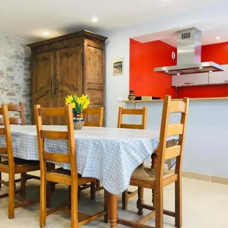Landreville, 4 Pièces, 7 Personnes - Fr-1-543-140 *